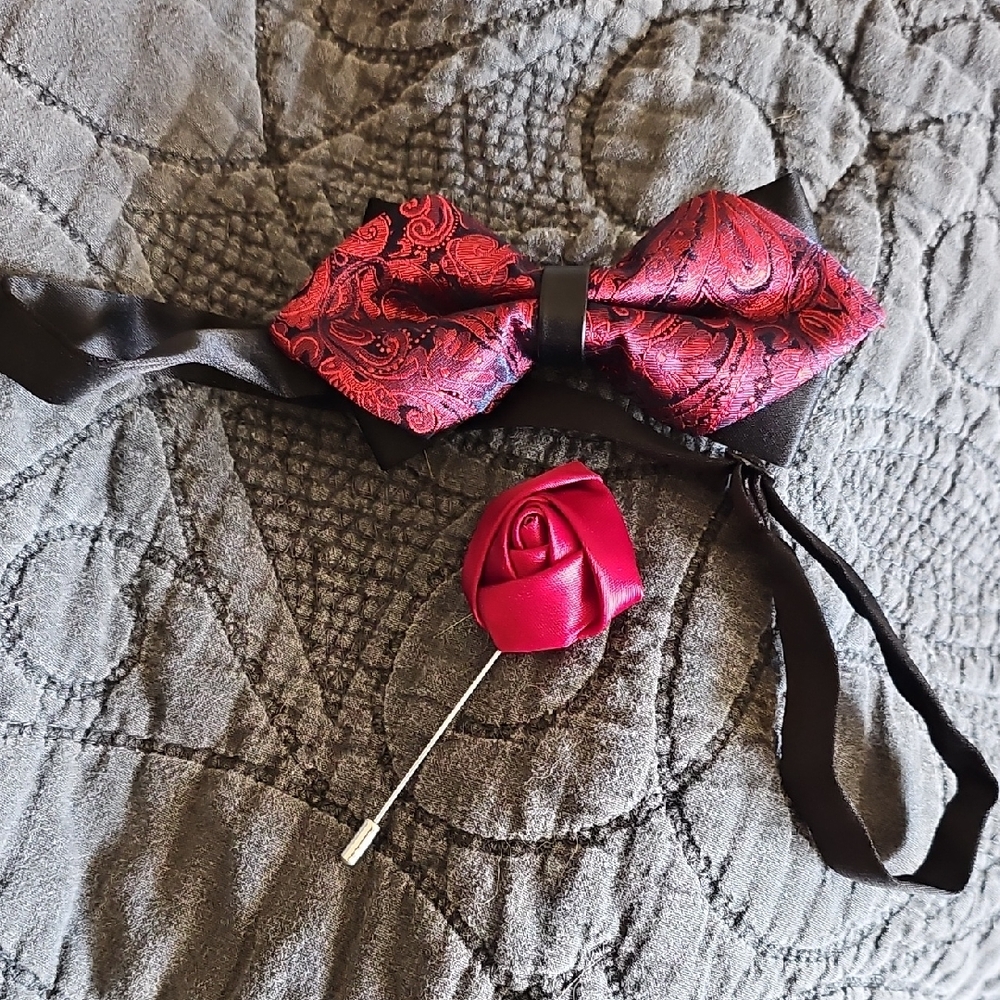 Floral Trip Burgandy Bow Tie And Rose Pin